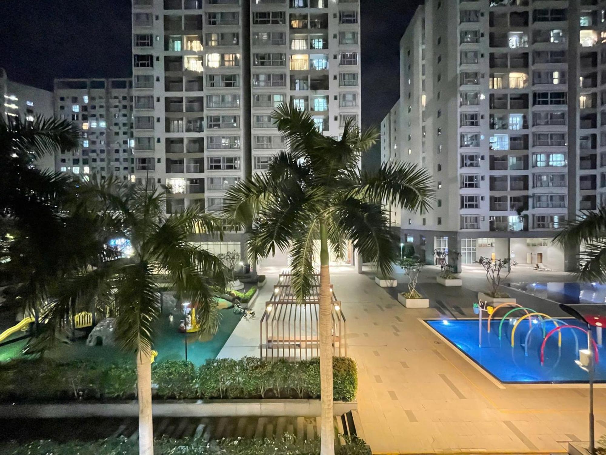 Cozy 3-br In The Center Of District 7 * TP. Hồ Chí Minh